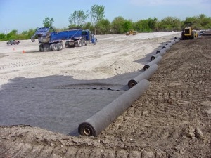 installation_of_geotextile_nonwoven